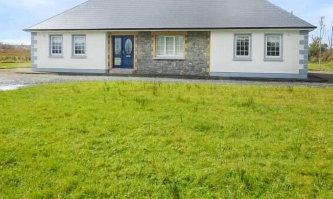 Rathmadder House | CUILMORE HOUSE, family friendly in Gorteen, County Sligo