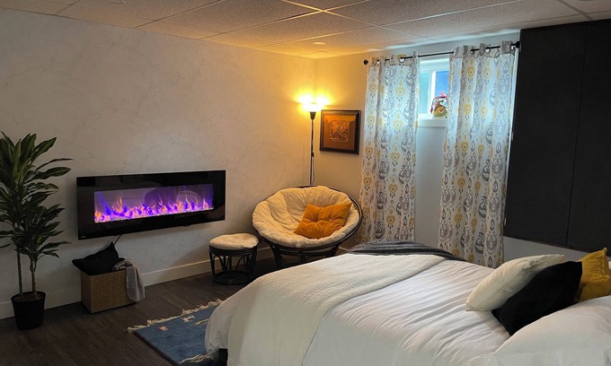 Saint-Alphonse-de-Granby Apartment | Cuisinette, espace cozy, 3 min de l’autoroute et a 15 min de ski, vélo, zoo, vin