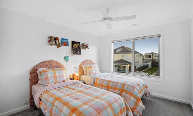 Curlewis House | Curlewis home by the Bay