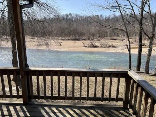 Van Buren House | Current River Getaway