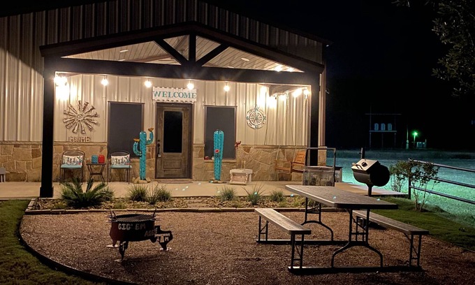 Caldwell House | Custom Barndominium Perfect For Romantic Getaways, Lake or Family Vacations