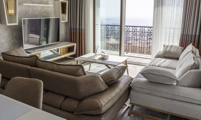 Beylikduzu Apartment | Custom Decorated Penthouse with unique terrace