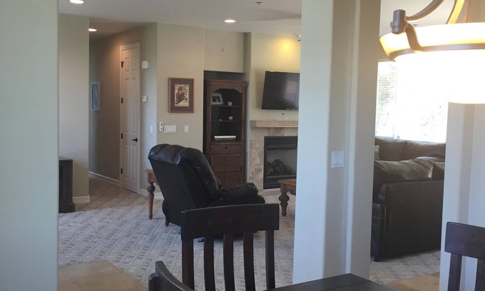 El Cajon House | Custom Home in Quiet Neighbord in Tranquil San Diego County!