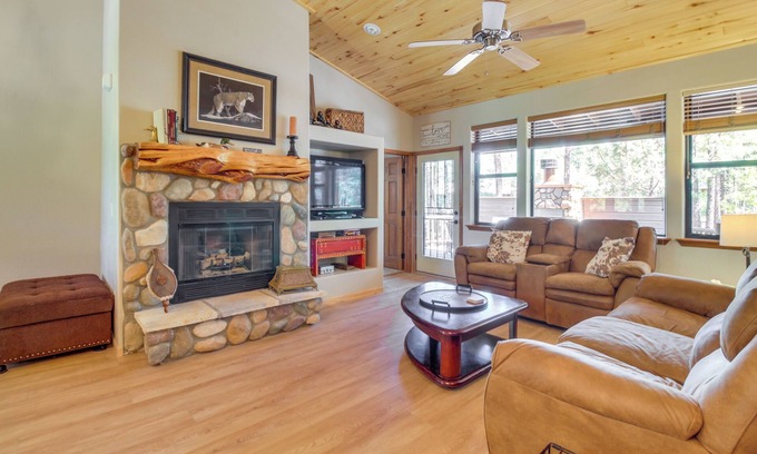 Torreon Cabin | Custom Show Low Cabin w/Deck at Torreon Resort