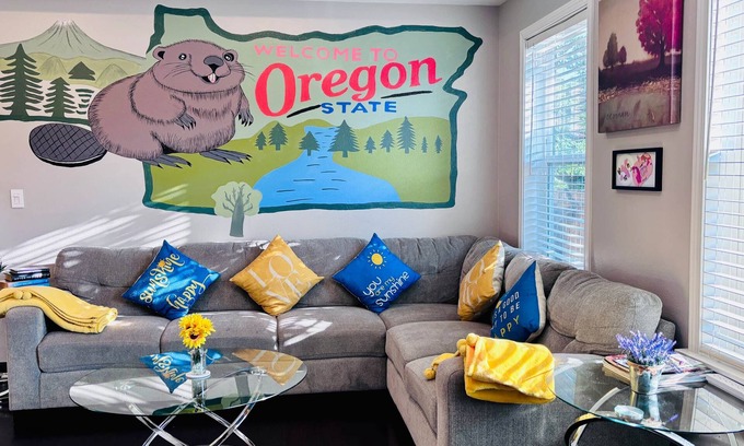 Albany House | Cute Artsy16 large parking, near parks, OSU, fairs