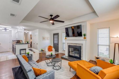 Frisco Apartment | Cute Chic 2B 2B Duplex APT