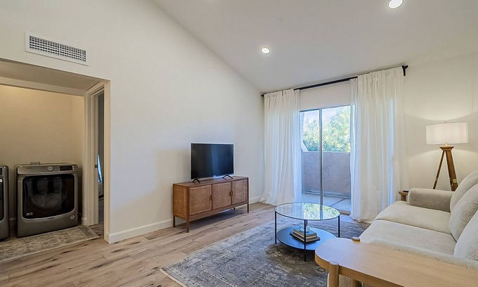 Dobson Ranch Condo | Cute Cozy Condo Close to Highways + Pool!