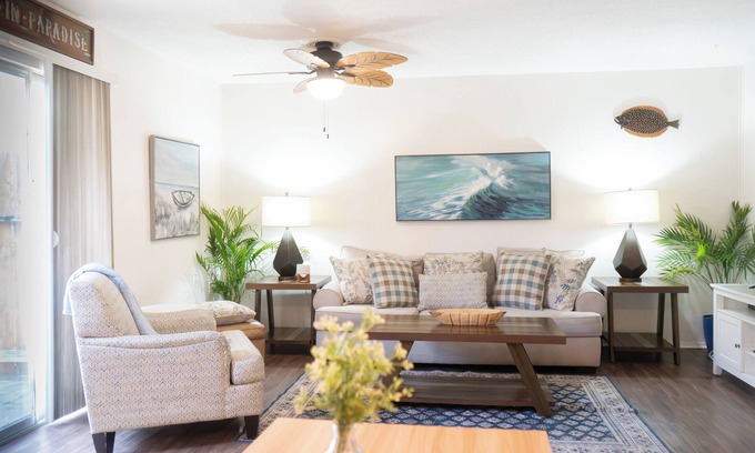 Bay Area Condo | Cute! Cozy Corpus Christi Condo with All the Essentials. Minutes From Everything