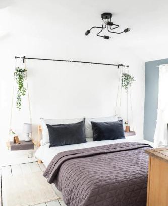 Crickhowell Apartment | Cute Self Catering Flat in the Brecon Beacons