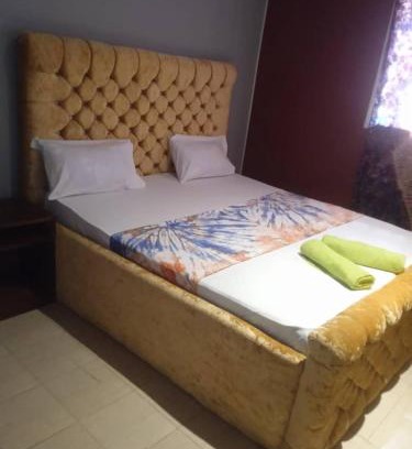 Lamin House | Cutting Edge Guest House