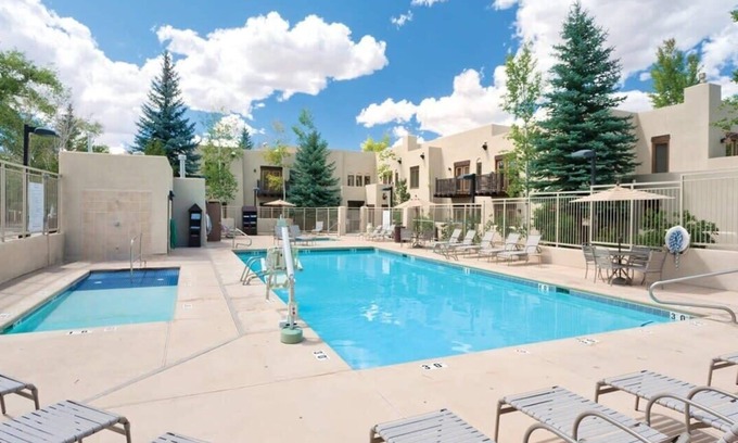 Taos Condo | CW Taos Resort | 1BR/1BA King Balcony Suite