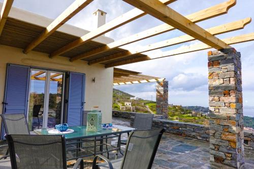 Ioulida Villa | Cycladic Villa with sea view!
