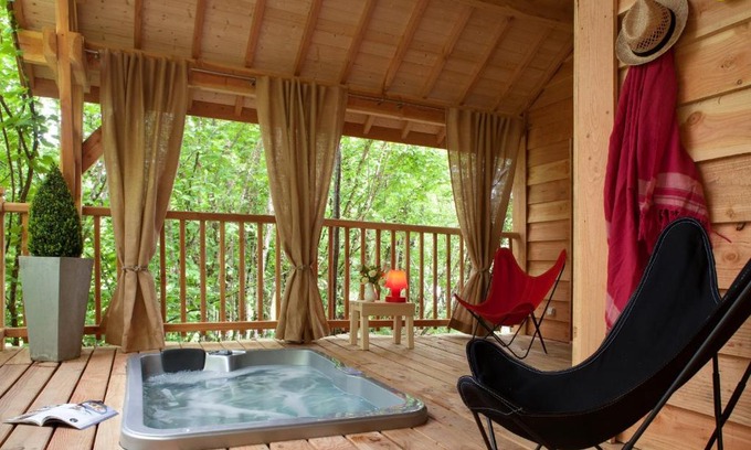 Saint-Mexant Cabin | Cyprès Si Haut