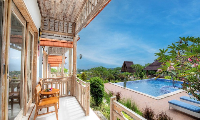 Sampalan House | D'Arya Sea View