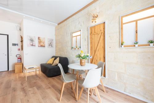 Municipio 2 Apartment | D&D Home Bari