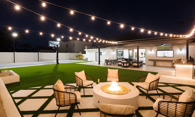 Thunderbird Desert Estates House | D&G Retreat-Pool & Sports Court-Central Scottsdale