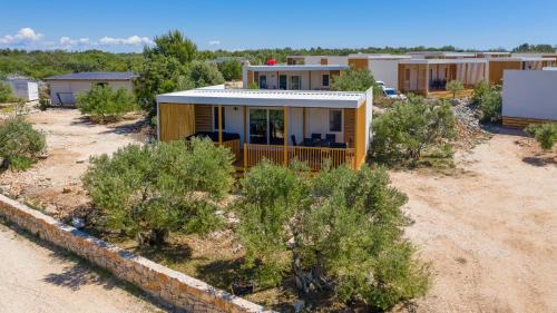 Betina Other | D&M mobile home