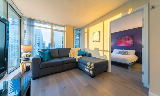 Central Condo | D2 -1 Bedroom in the Heart of Downtown