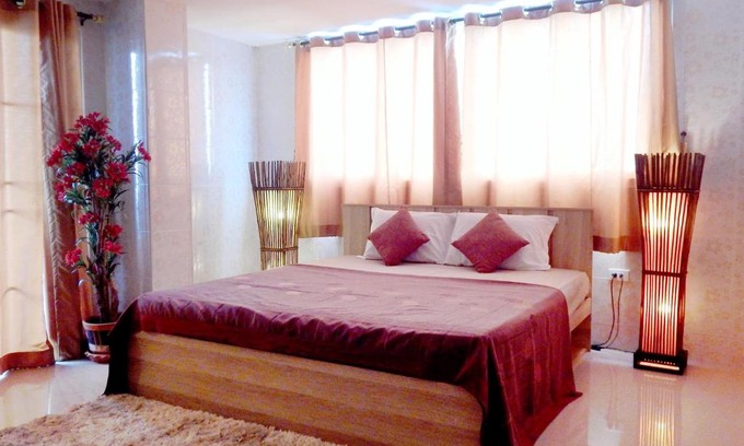 Phan Thong Hotel | D5 Hotel สาขา หนองตำลึง