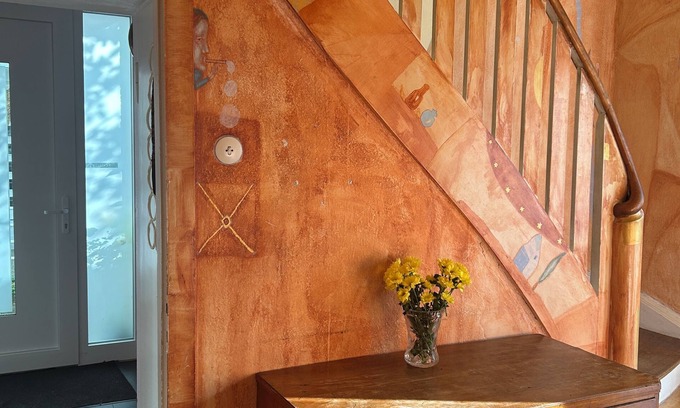 Plittersdorf Apartment | Dachgeschosswohnung im Villenviertel Nähe Rhein