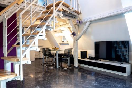 Kenzingen Apartment | Dachgeschosswohnung mit Klimaanlage-15min vom Europa Park entfernt