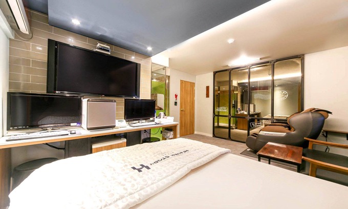 Seongnae-dong Hotel | Daegu Dongseong-ro Heaven Story