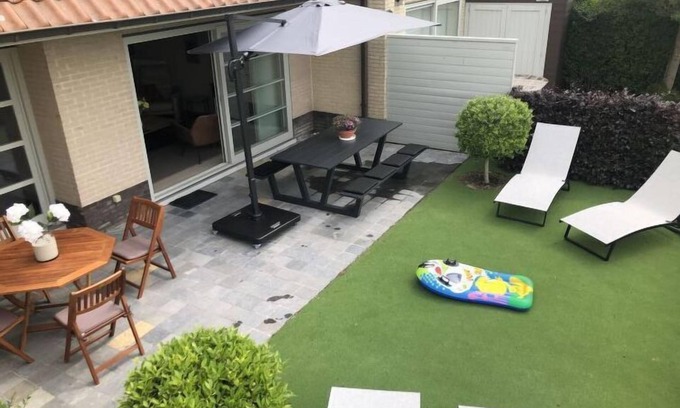 De Haan House | Dagmar with parking by Interhome