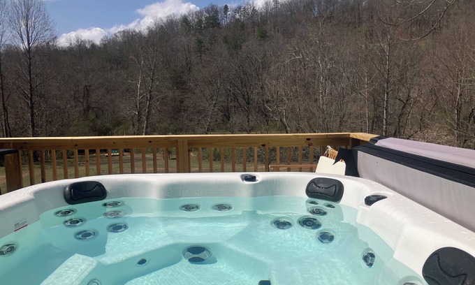 Dahlonega House | Dahlonega Creekside Cottage