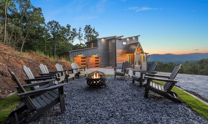Dahlonega House | Dahlonega Estate - Modern Luxury Mountain Home