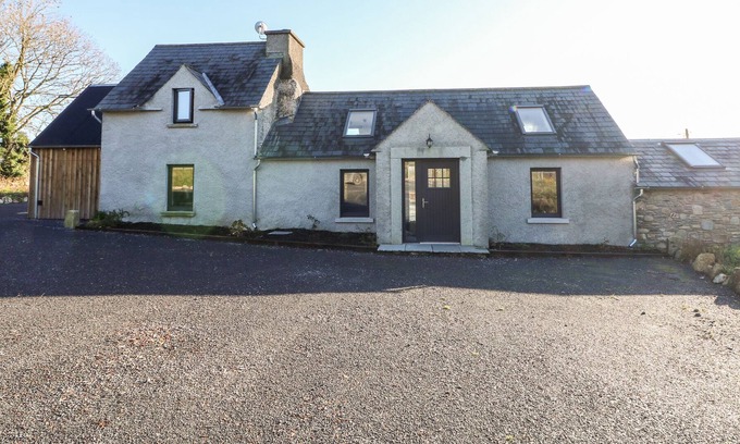 Kilmyshall Cottage | DAIRY LANE COTTAGE, pet friendly in Bunclody, County Wexford