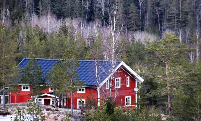Backefors House | Dalsland Holiday in a large holiday home by the lake in fantastic nature