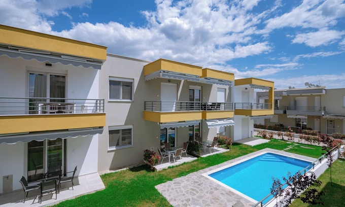 Paralia Ofryniou Apartment | Danai & Palm Residential Complexes