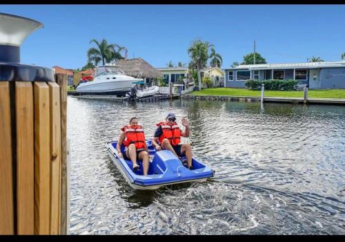 Melaleuca Gardens House | Dania Beach Waterfront,near Hollywood & Fll