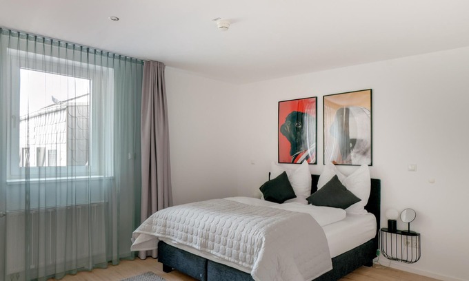 Mitte Apartment | Darmstadt Wilhelminenstr | Suite XXL + Sofa Bed