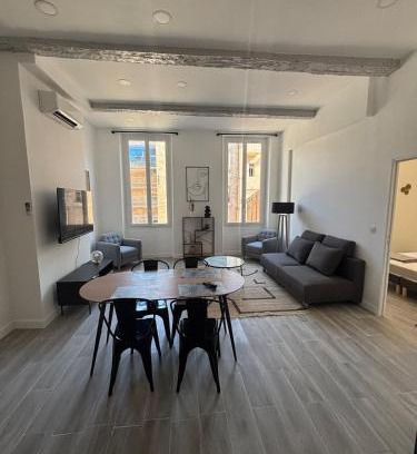 Opera Apartment | Davso loc1