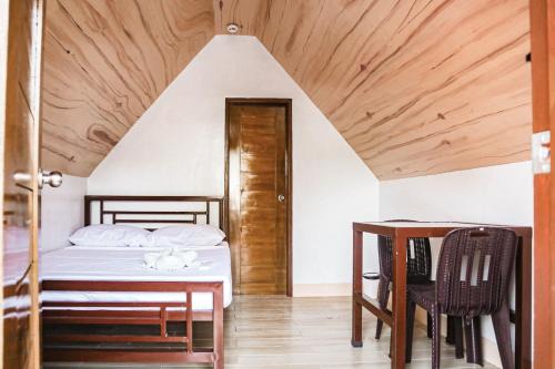 Candelaria Hotel | Dawal Lakeview Resort