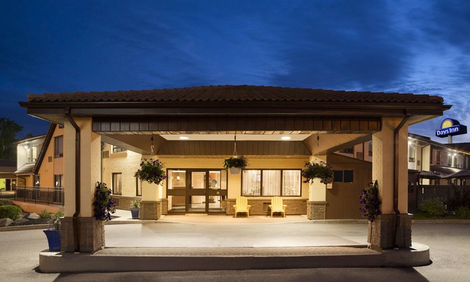 Miramichi Hotel | Days Inn by Wyndham Miramichi NB