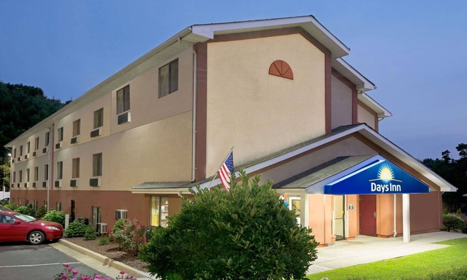 Torrington Hotel | Days Inn by Wyndham Torrington