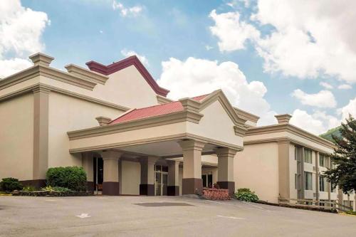 Williamsport Hotel | Days Inn by Wyndham Williamsport