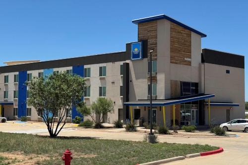 Colorado City Hotel | Days Inn & Suites by Wyndham Colorado City/I-20