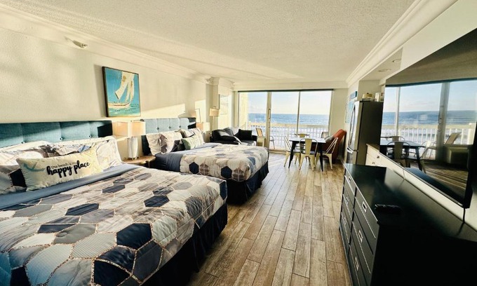 Ortona Park Apartment | Daytona Beach Resort Private balcony Ocean Front