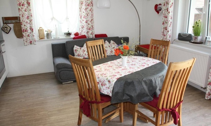 Staffelstein Apartment | Cozy holiday home (47sqm) with a French balcony