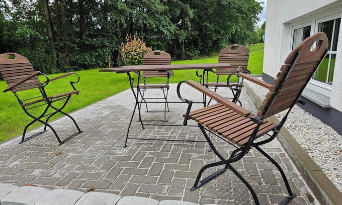 Neuhaus-Schierschnitz Apartment | Apartment 'Terrace' with Private Terrace and Wi-Fi