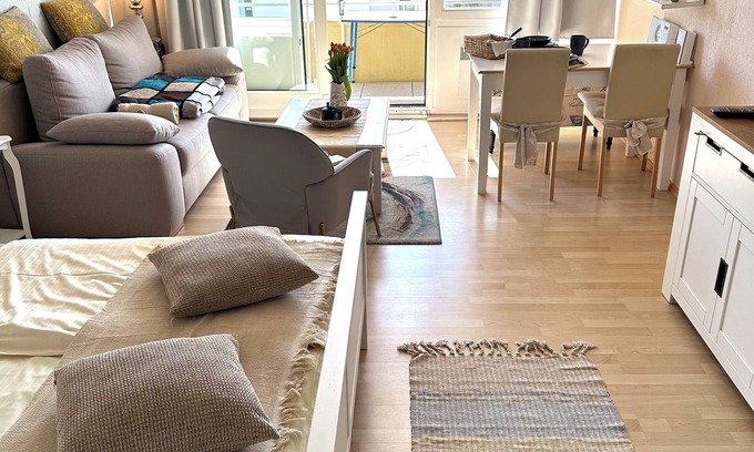 Fehmarn Apartment | Vacation apartment with unrestricted sea view and balcony on the south beach of Fehmarn