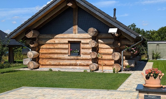 Kraase Cabin | Log Cabins Naturstammhaus - Ferienhaus Rügen 16 - Feriendorf Tollensesee