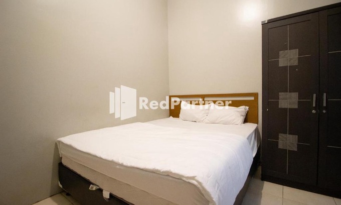 Laweyan Hotel | De Kost Solo Mitra RedDoorz