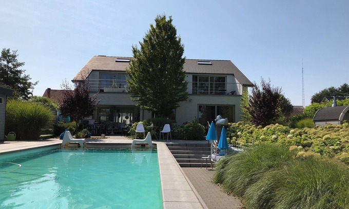 Paal Villa | De Witte Merel holiday villa with glamping and wellness.