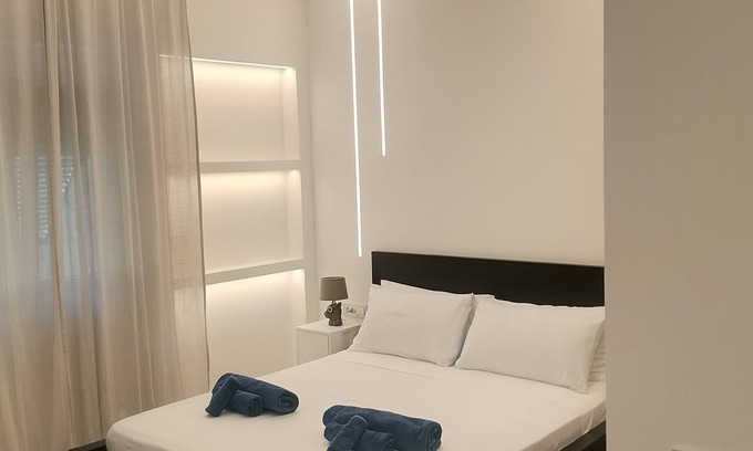 Quarto dei Mille Apartment | Dea Luxury studied Mare&gaslini WI-FI Fast