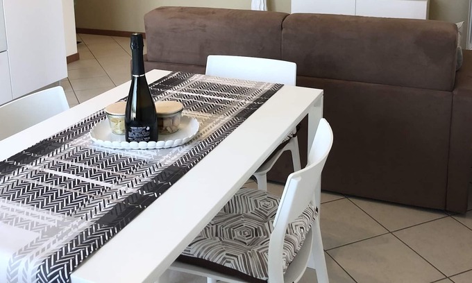 Mirano Apartment | Deà Suite Apt - accommodation in the Venetian hinterland