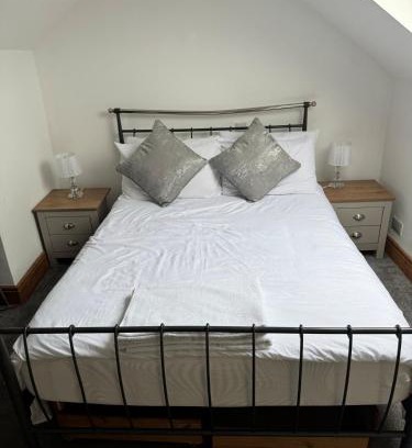 West Thornton Apartment | Decent Private Floor In Suburban Area